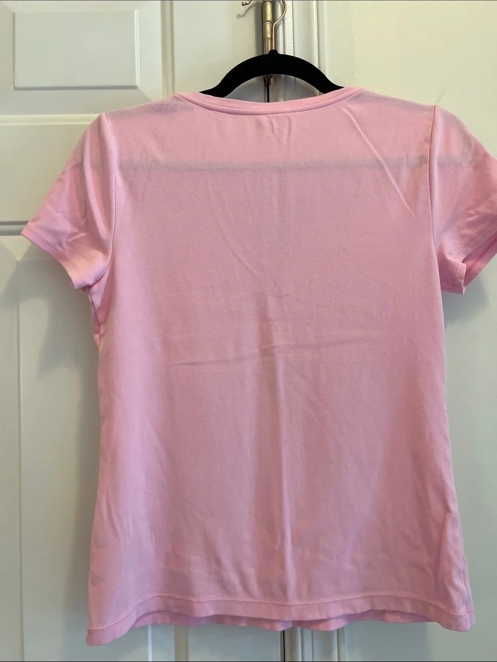 Lilly Pulitzer size M light pink V neck tee - Picture 4 of 4